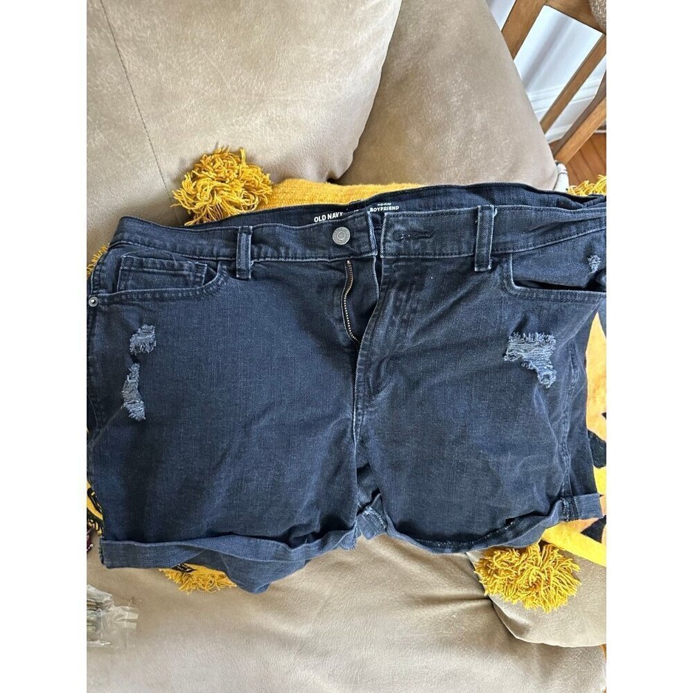 Old Navy boyfriend Women’s size 14 black denim jean shorts
